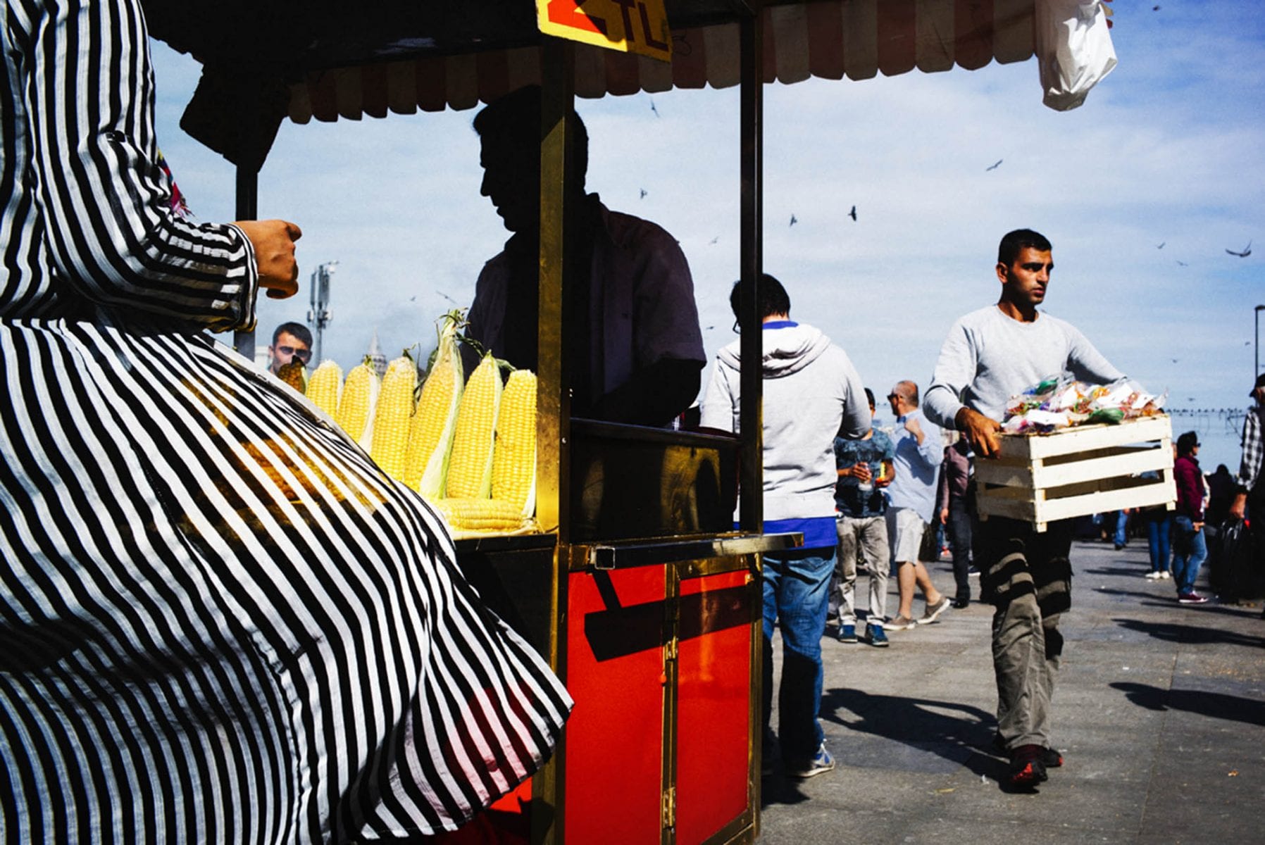 silhouette istanbul street photography in color by pierre belhassen