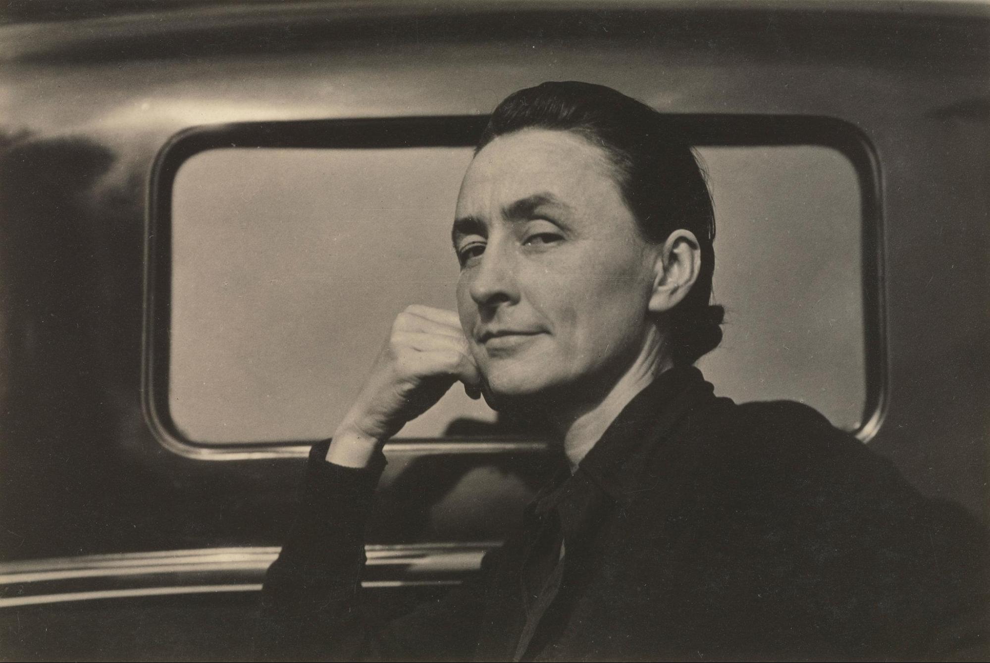 Fotografía de retrato de Georgia O'Keefe, la esposa del artista por Alfred Stieglitz
