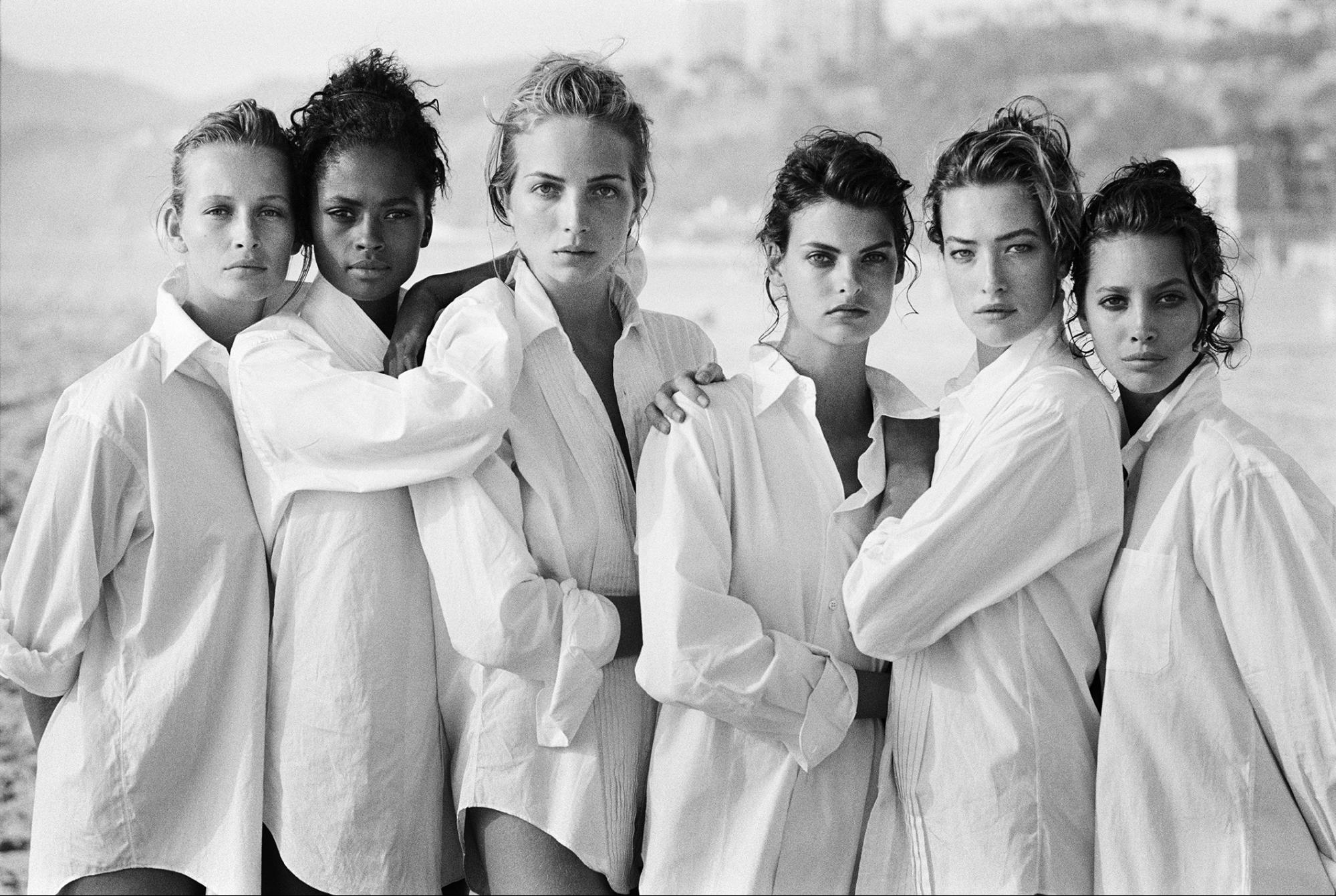 supermodelos Estelle Lefébure, Karen Alexander, Rachel Williams, Linda Evangelista, Tatjana Patitz y Christy Turlington, Malibu 1988 Peter Lindbergh