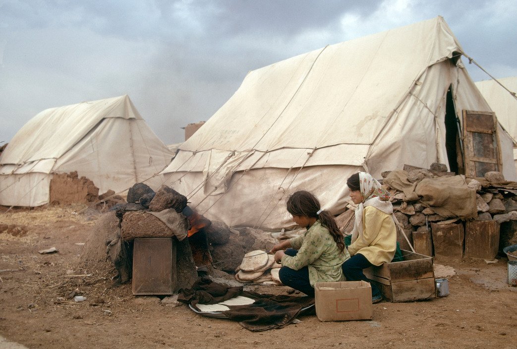 Palestinian camp, Deraa, Syria, 1974 © Jean Gaumy / Magnum Photos