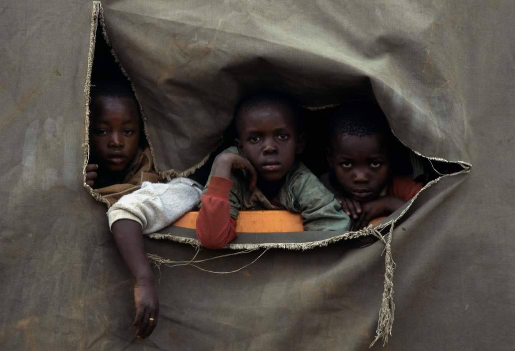 Rwandan refugees, Zaire, Goma, 1994 Chris Steele-Perkins Magnum Photos