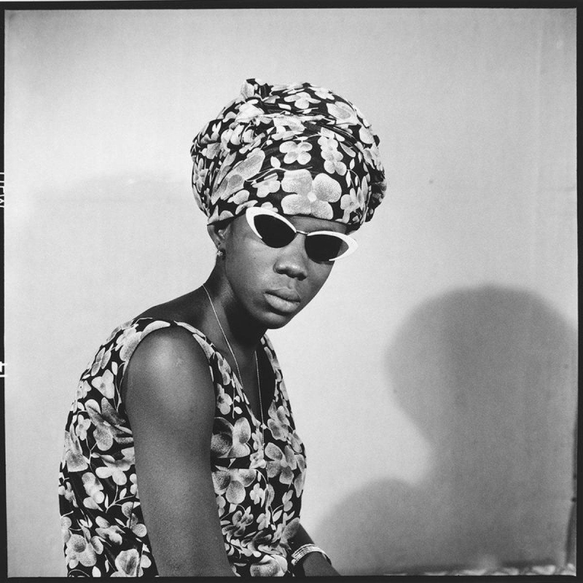 Malick Sidibe – Kadiatou Touré avec mes verres fumés, 1969