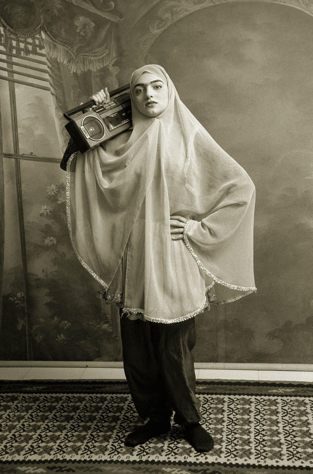 Sin título de Qajar, Irán, 2015 © Shadi Ghadirian