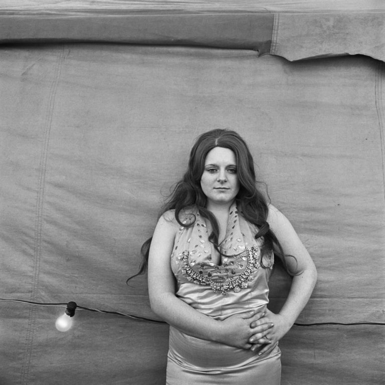 Extra Girl, Fryeburg, Maine, USA. 1975 Black and white photography by Susan Meiselas