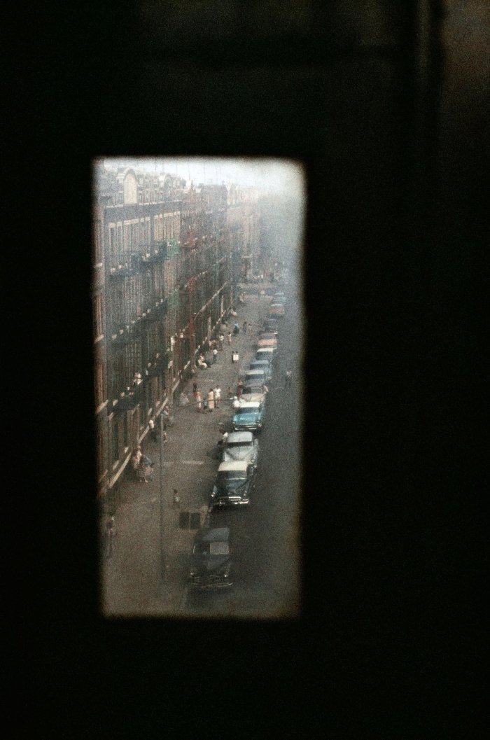 Vue de la fenêtre de la rue de New York par Gordon Parks