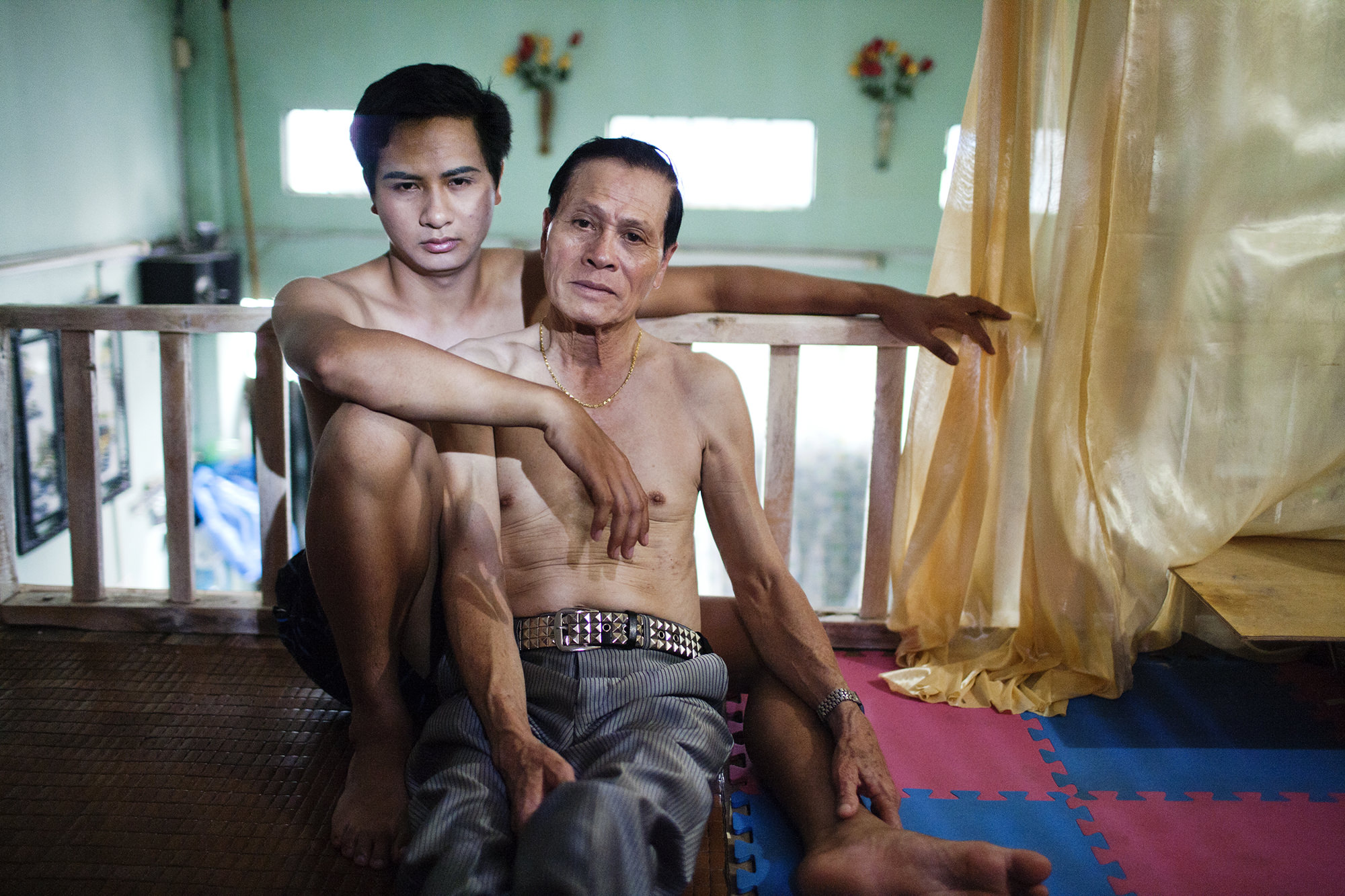 Color photo of gay couple by Maika Elan from the series 'The Pink Choice'
