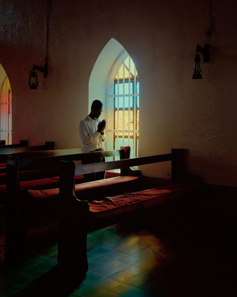 Fotografia documentaria con ritratti a colori di Elliott Verdier