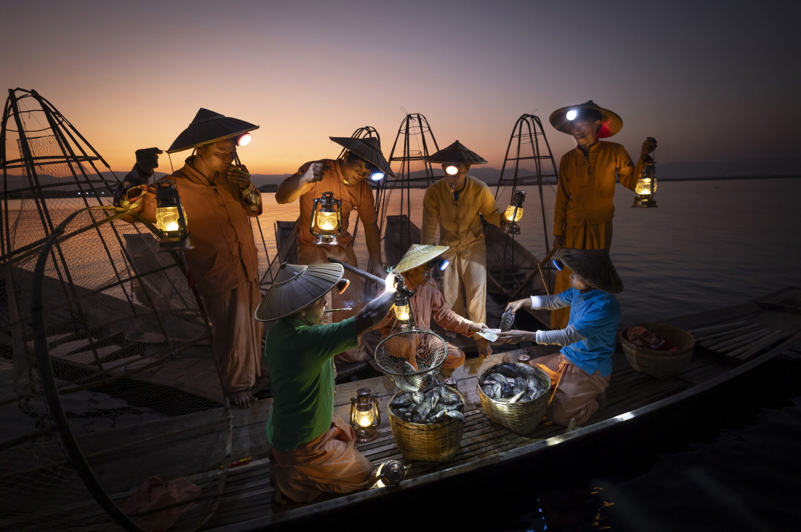 color visual story award photo of fishermen on Inle Lake, Myanmar by Woo Jung Choi