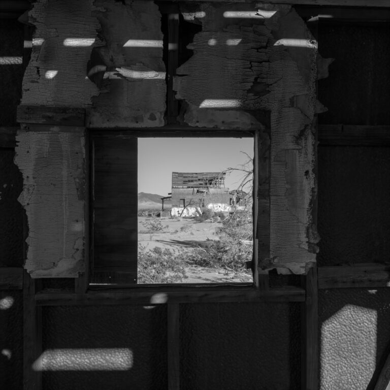 Black & white landscape photography by Bill Holderfield.