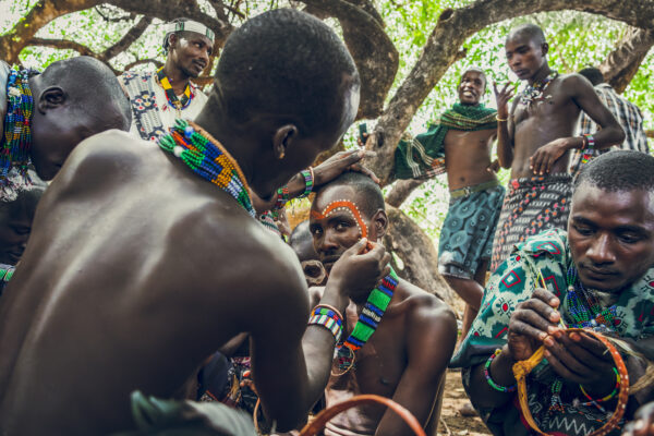 color photo of Ukili tribe in Oma valley, Ethiopia by Emilie Favier