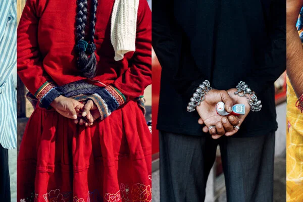 photos of hands by Monaris