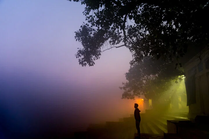 color street photo of fog evening in New Delhi, India by Chetan Verma