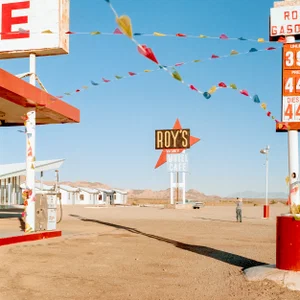 color travel photo of Roy's by Jason Chambers