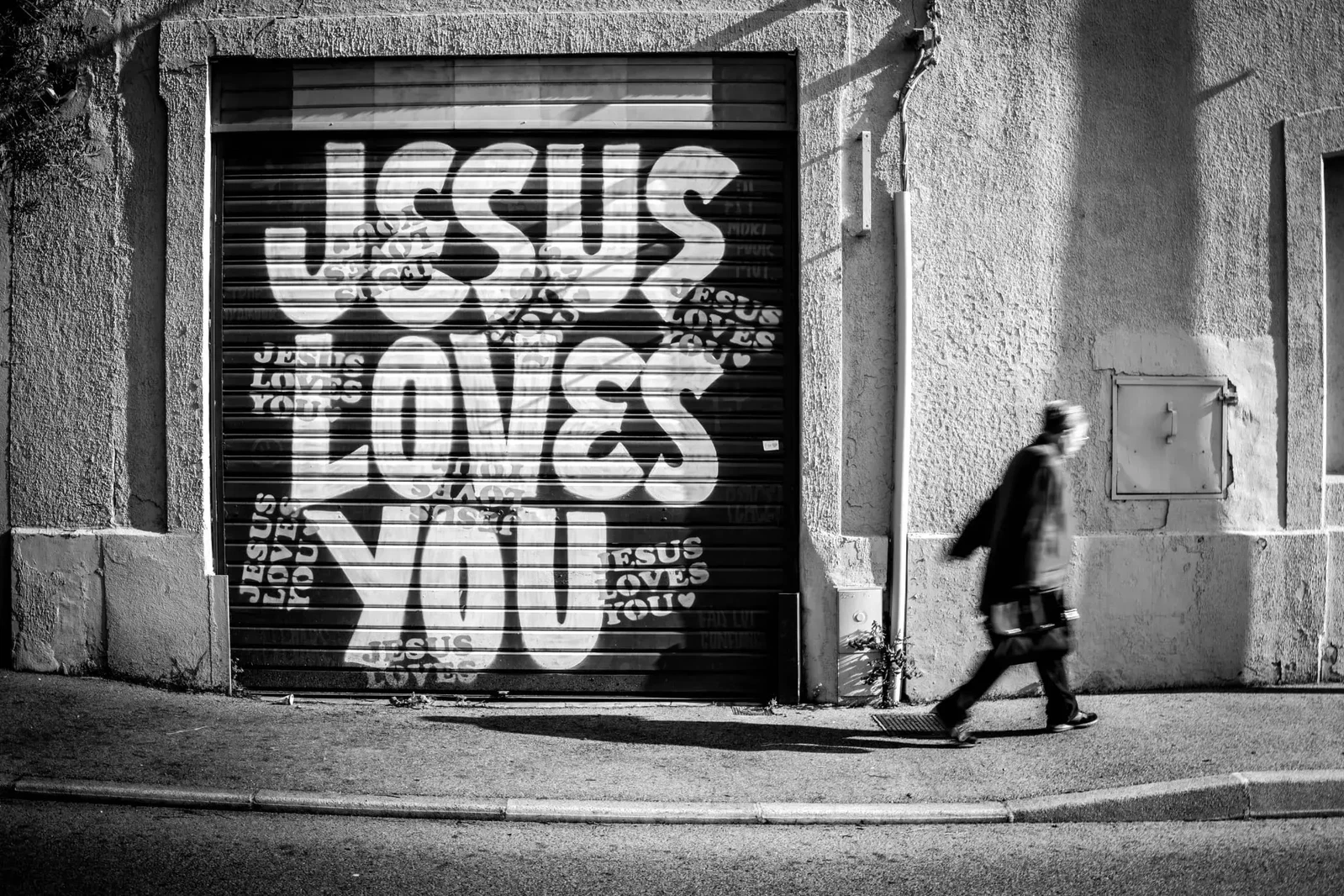 Jesus loves U by John Massa