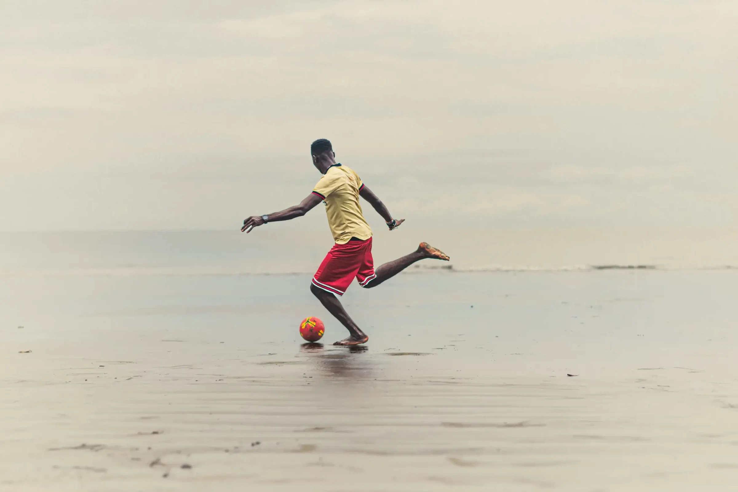 Coastal Kick by Gil Stunner