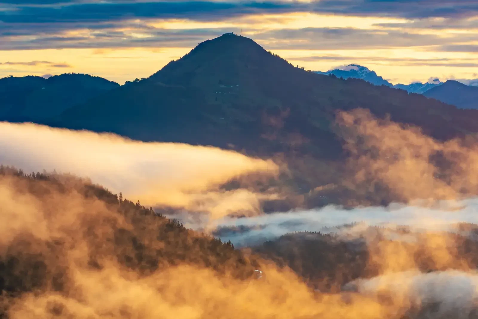 Morning Layers by Martin Wasilewski
