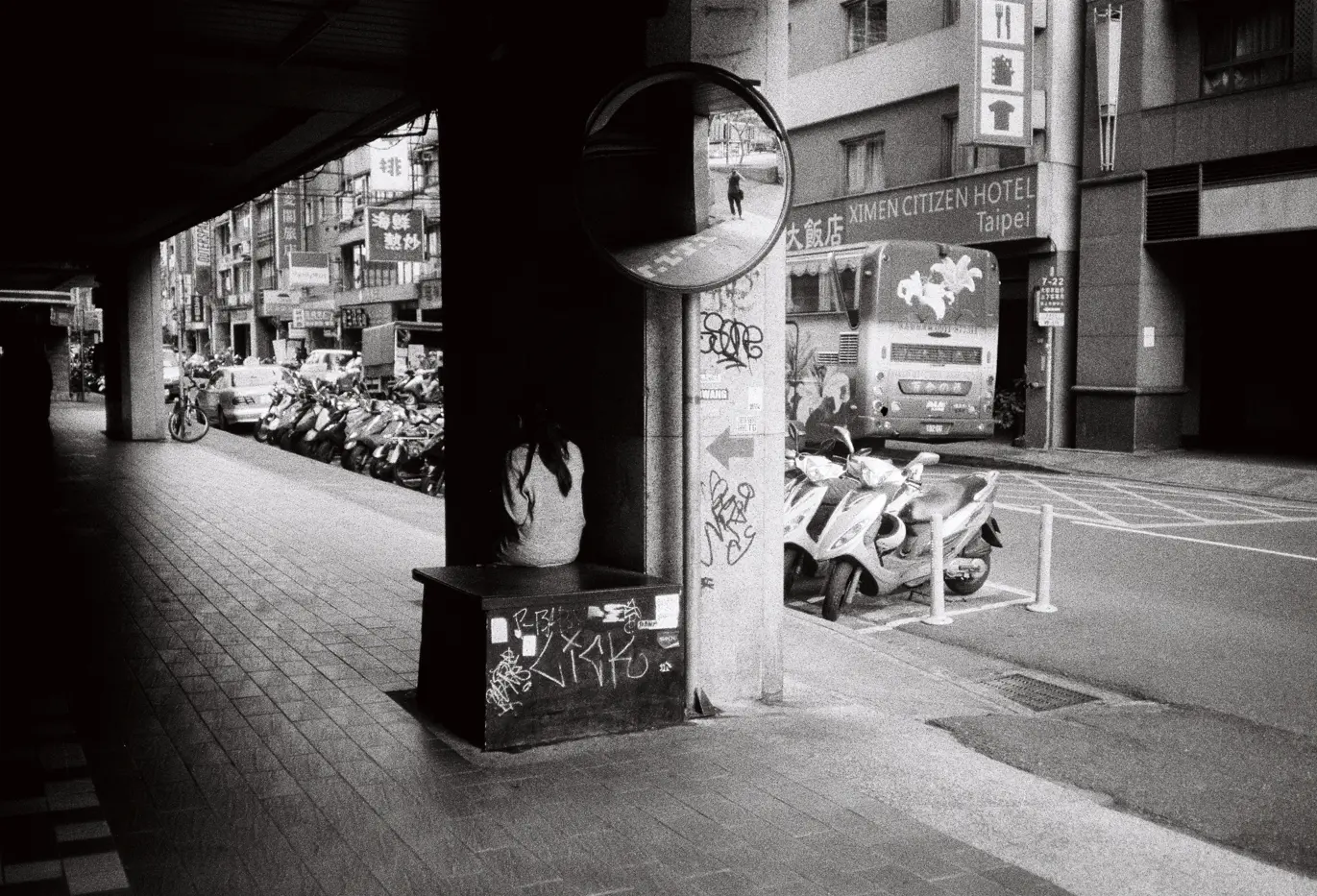Photograph by Jean Baptiste Brutelle