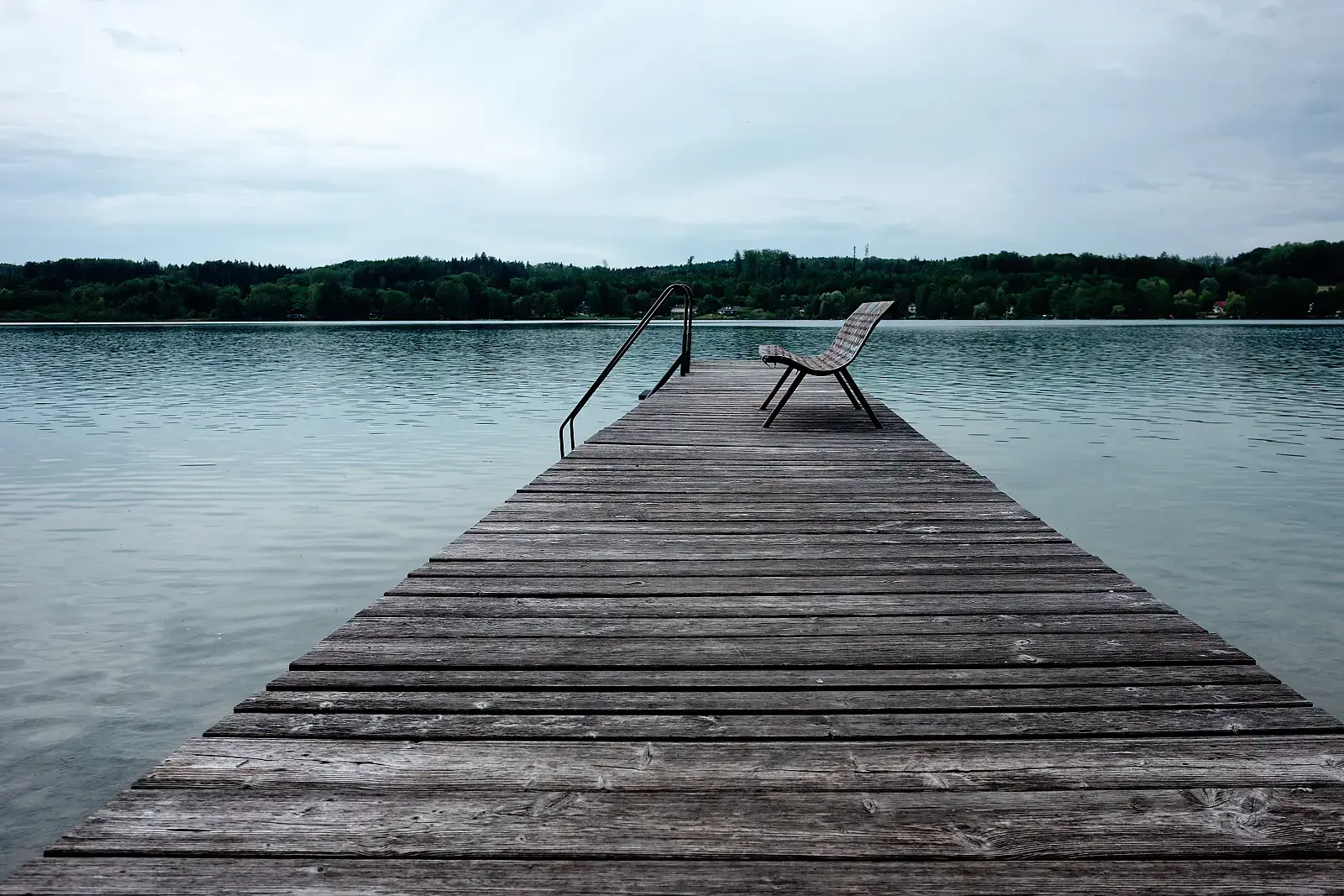 Still ruht der See by Helmut Lochbuehler