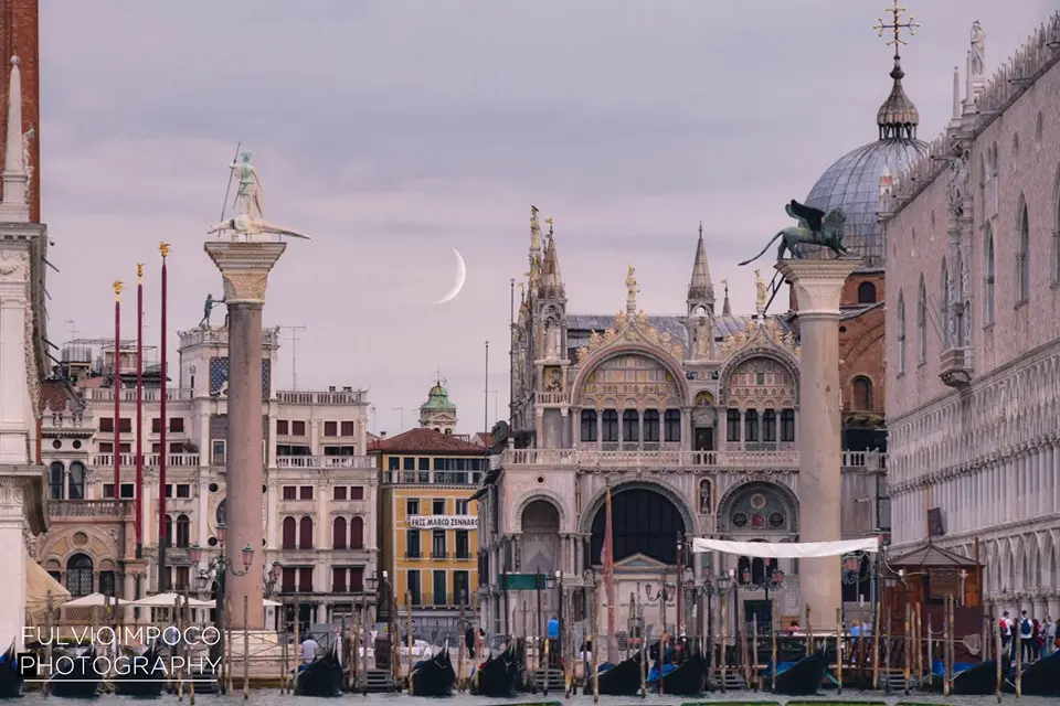 Photograph by Fulvio Impoco
