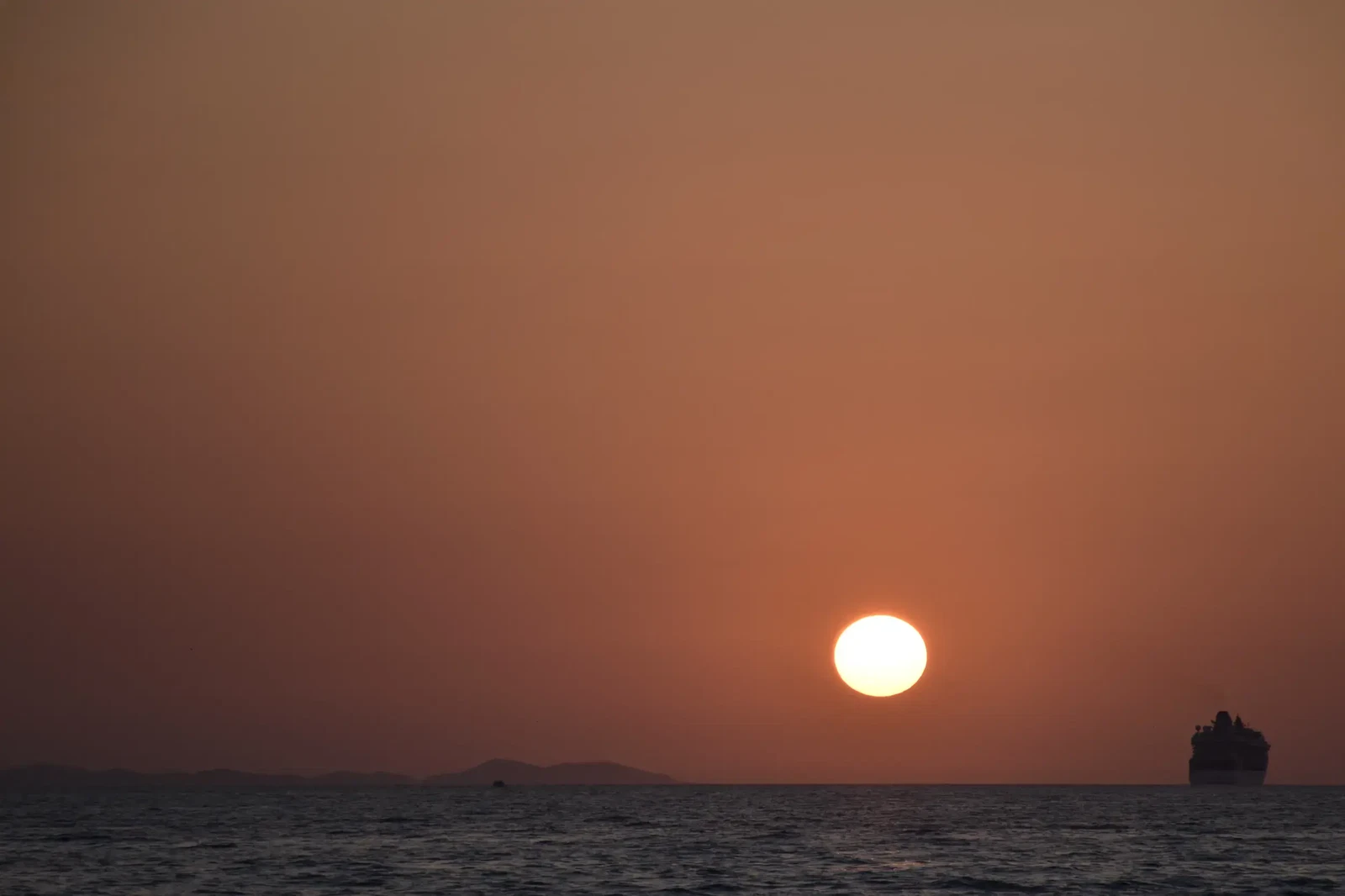 Orange haze, Zadar (Croatia), 2023 by Galerie Fovéa