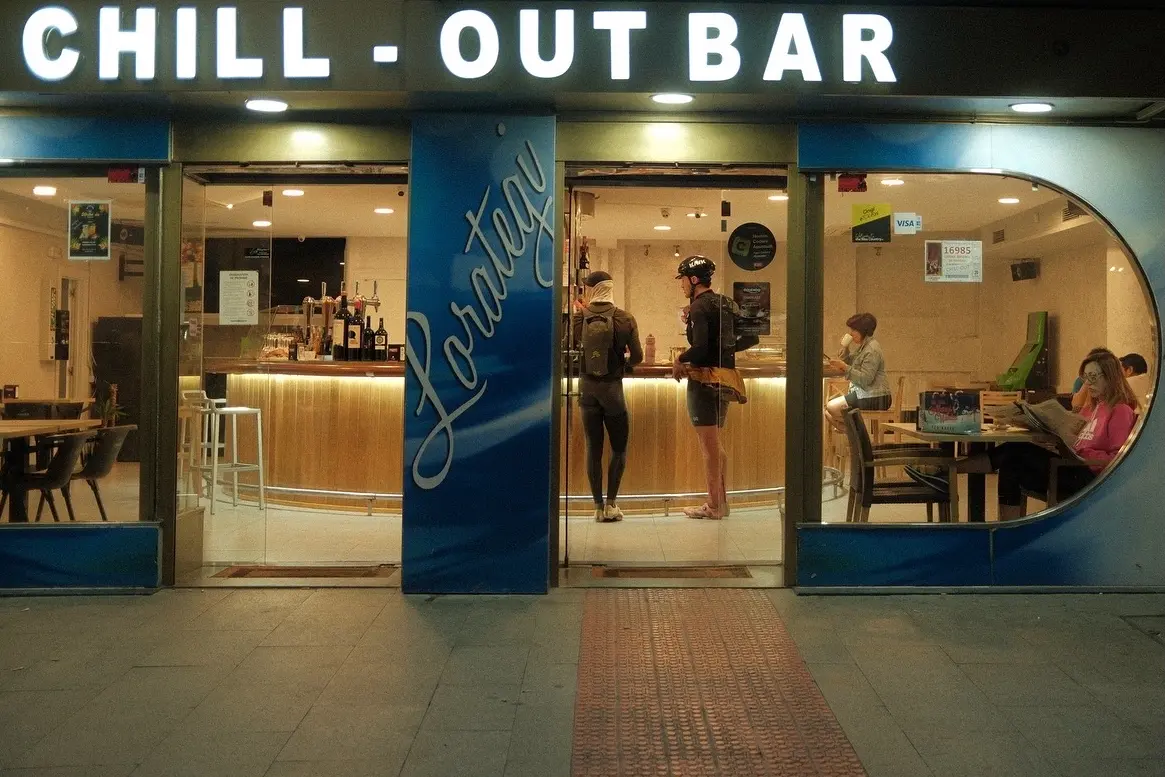 Chill-Out Bar by Jean-Patrick Mothes
